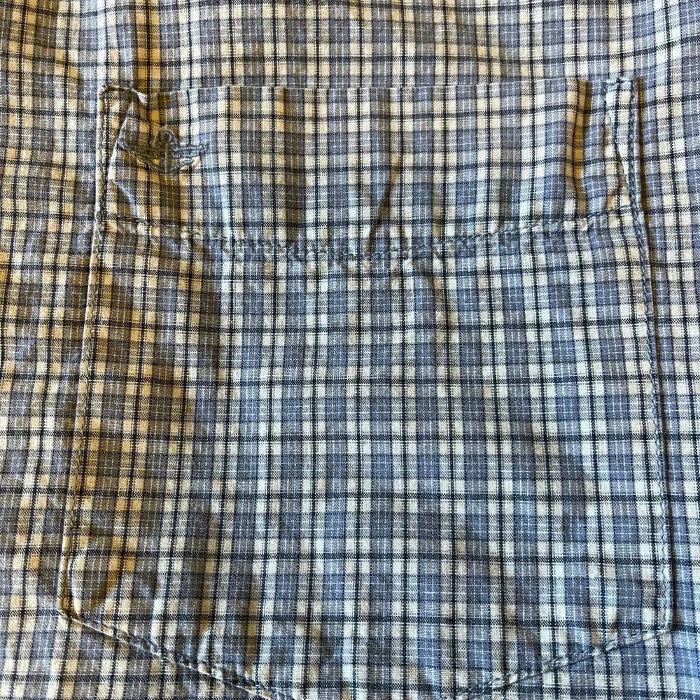 Dockers men’s long sleeve button down cotton shirt with front pocket. Size XL - Picture 5 of 8